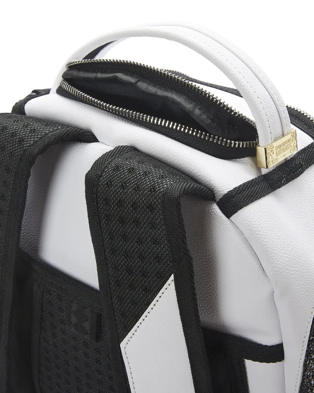 CLEARCUT DLX BACKPACK (WHITE) - Image 13