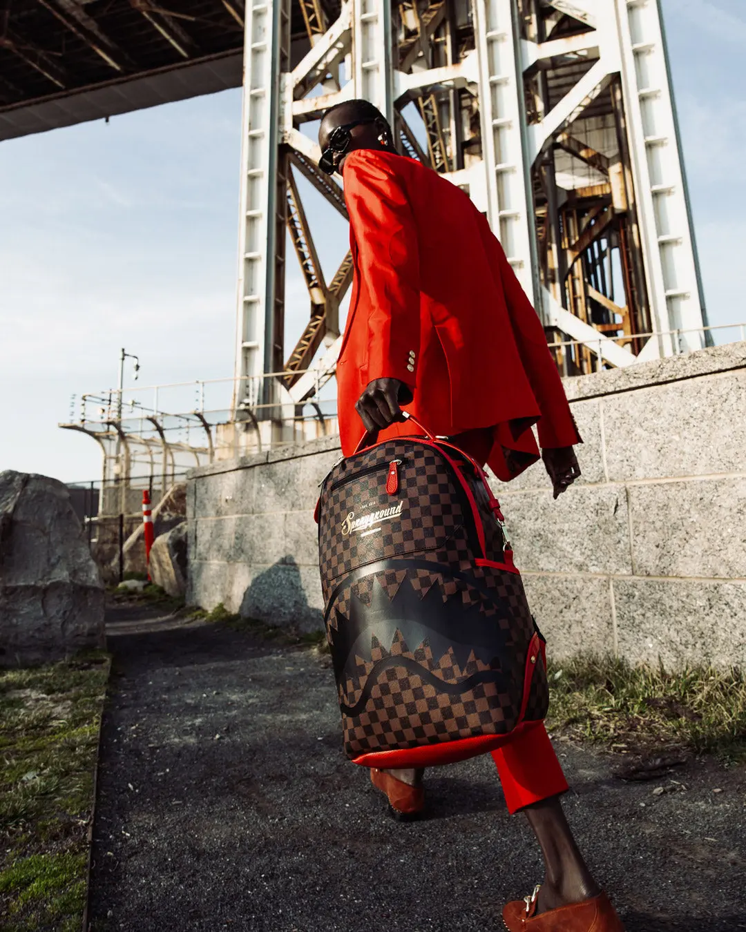 TAKEOVER THE THRONE BACKPACK - Image 2