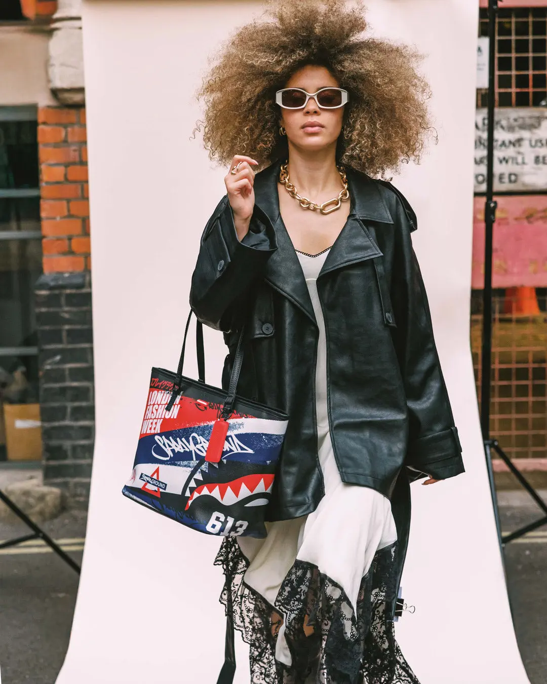 LONDON FASHION WEEK THE STRAND TOTE - Image 2