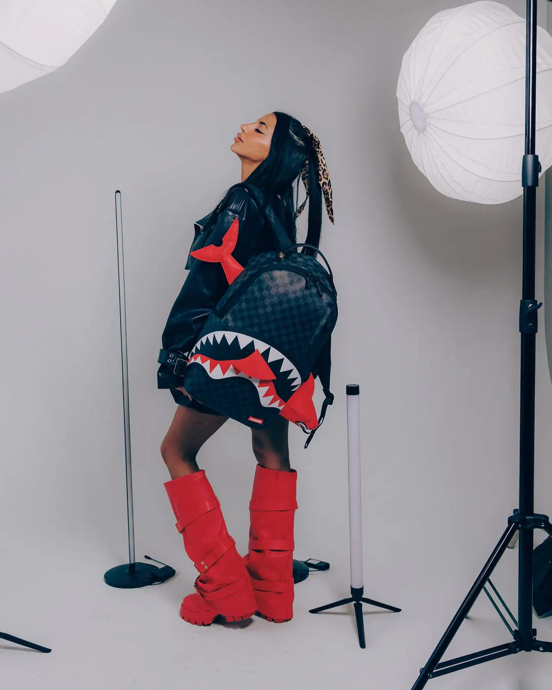 SHARK ESCAPE BACKPACK - Image 2