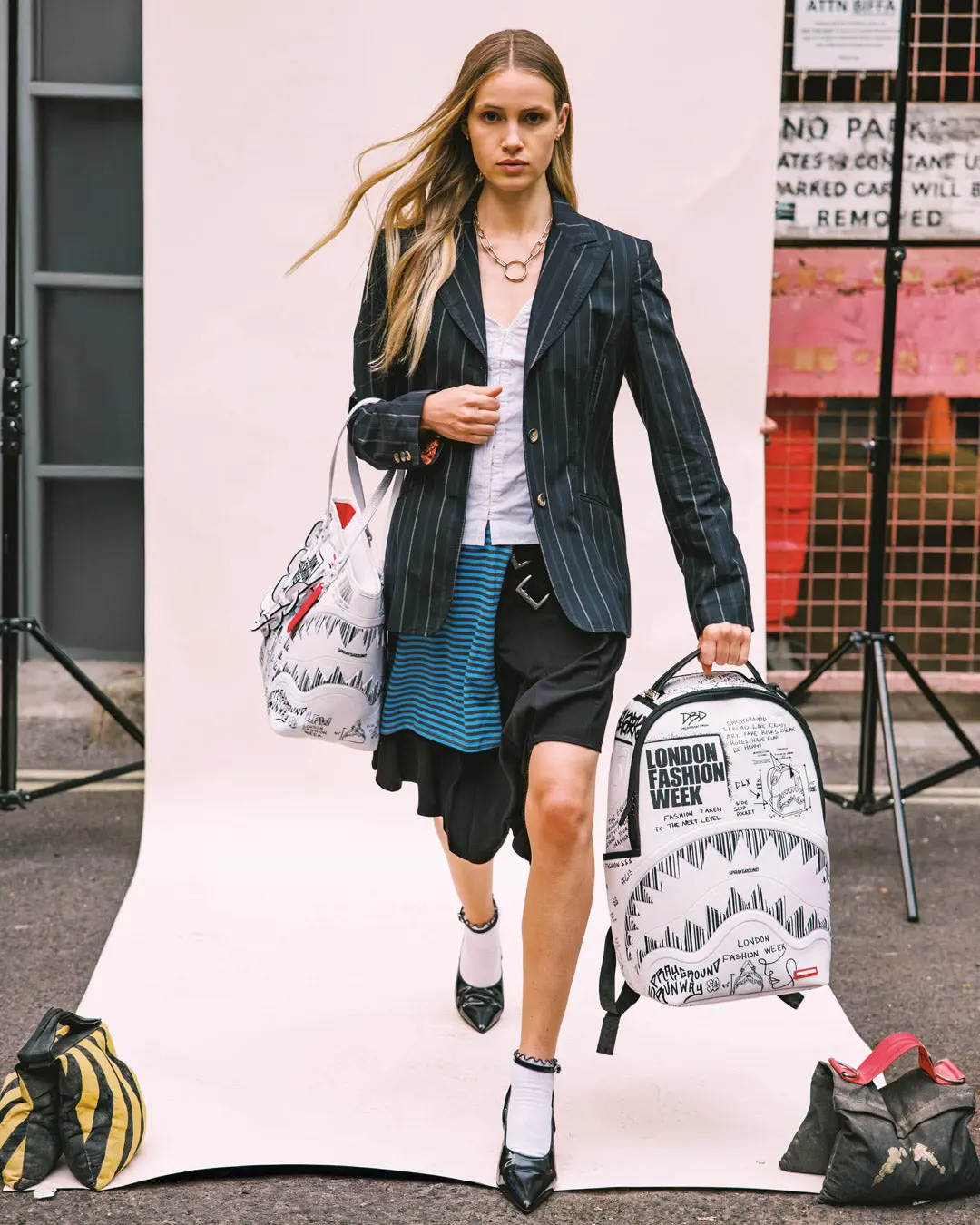 LONDON FASHION WEEK DESIGNER DREAMS TOTE - Image 6