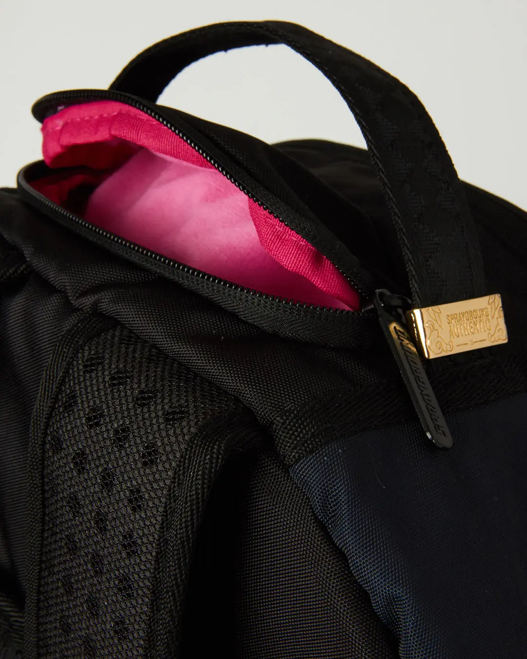 BUGS: KARATZ ARE DEVINE BACKPACK - Image 6