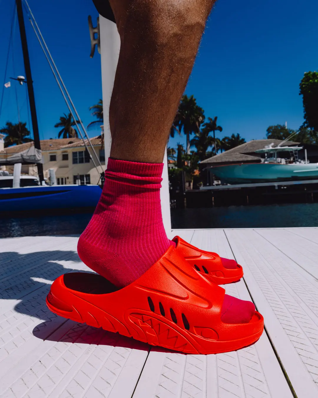 SHARK SLIDE (RED) - Image 4