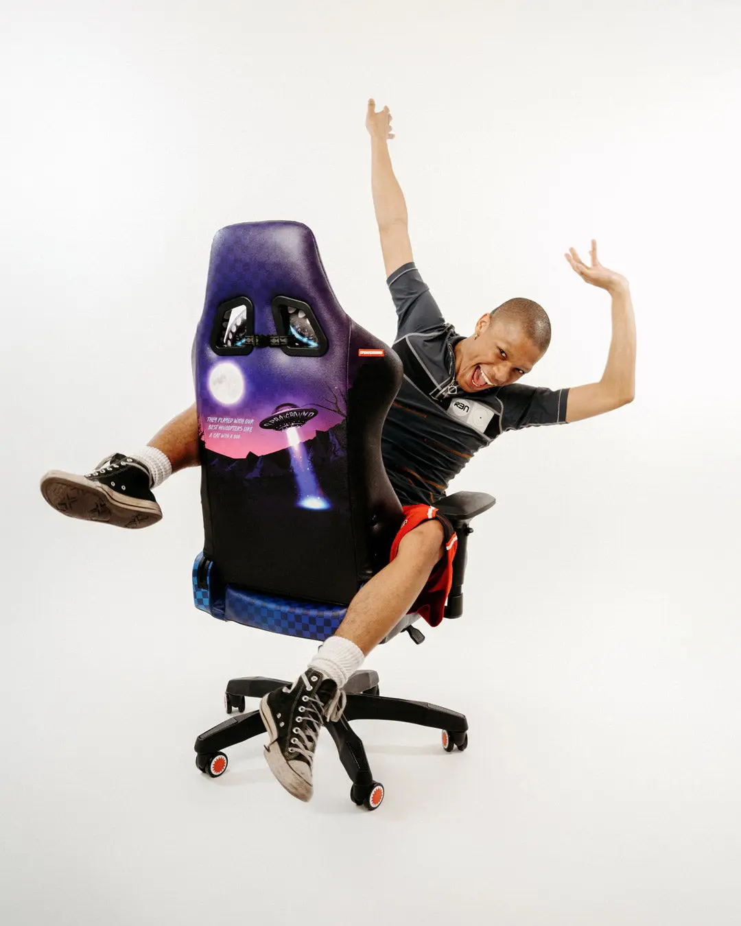 LATE ONE NIGHT GAMING CHAIR - Image 6