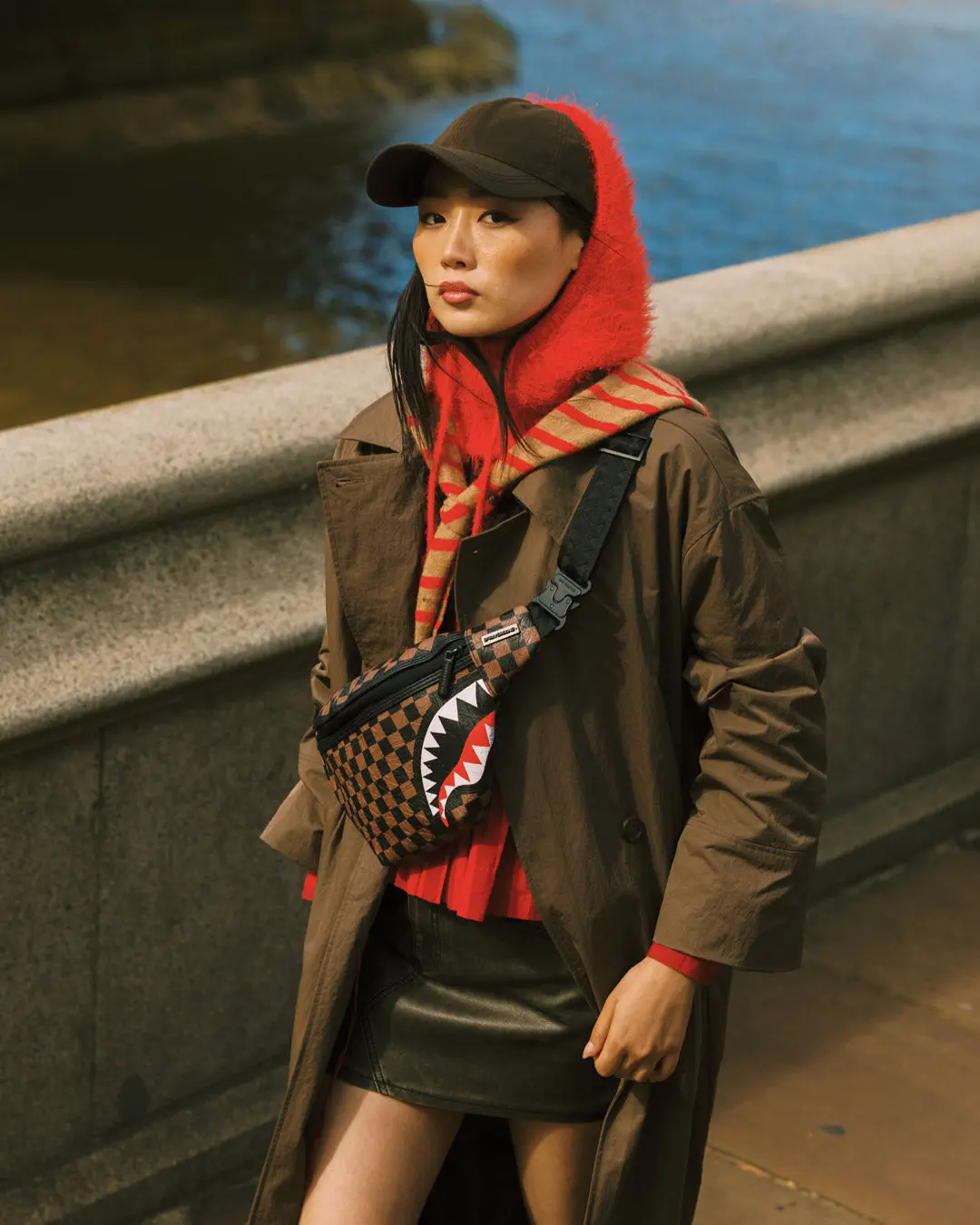 THE PRIVATE JET SHARK CLUB SAVVY CROSSBODY - Image 4