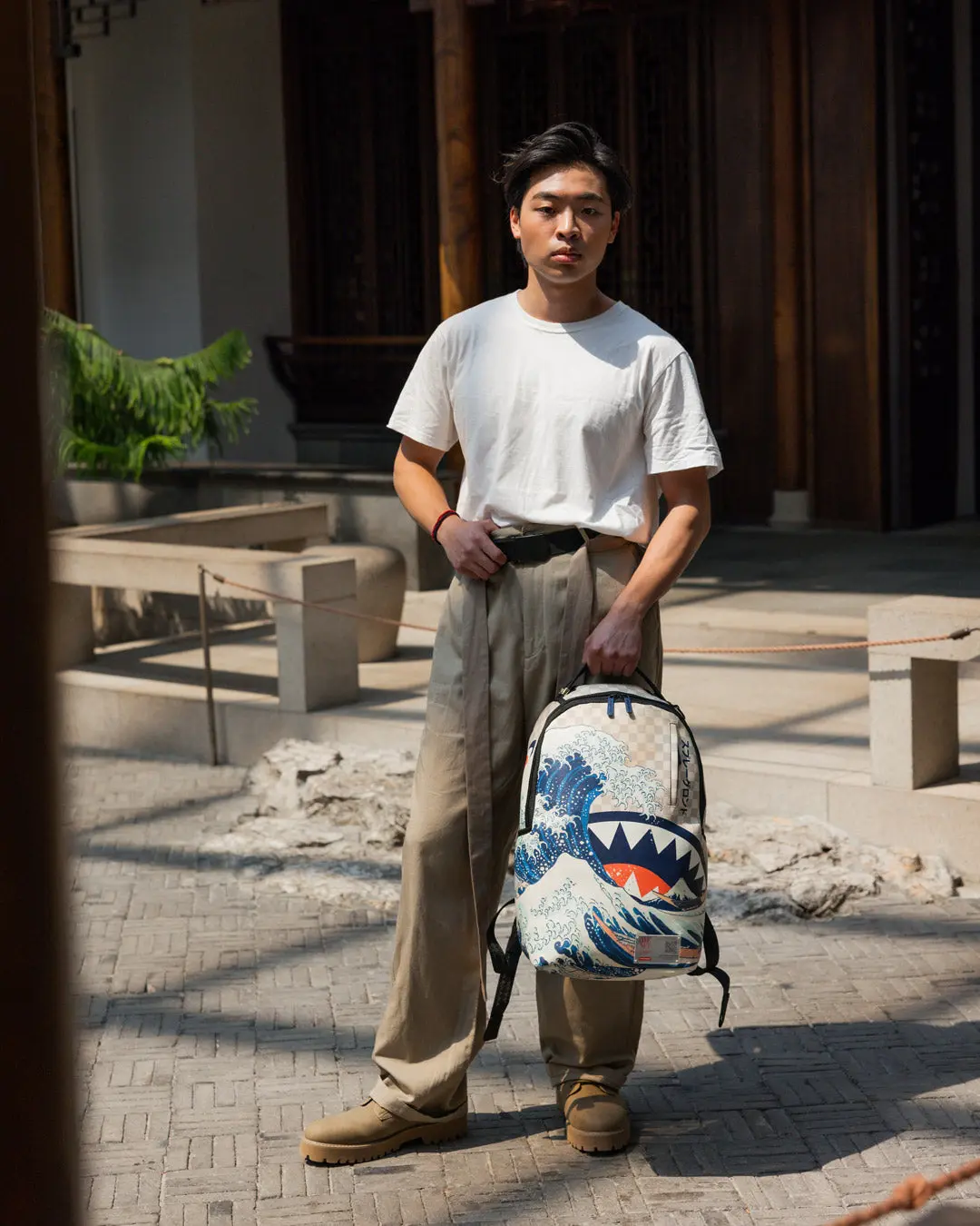 THE MET HOKUSAI GREAT WAVE BACKPACK - Image 6
