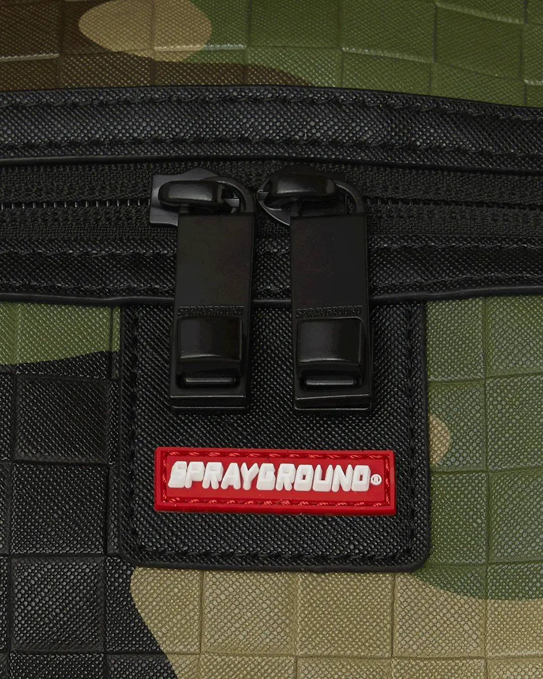 CAMORICH ROYALE CHAIN DUFFLE - Image 11