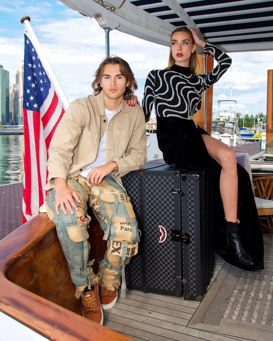 VANQUISH II WARDROBE TRUNK - Image 6