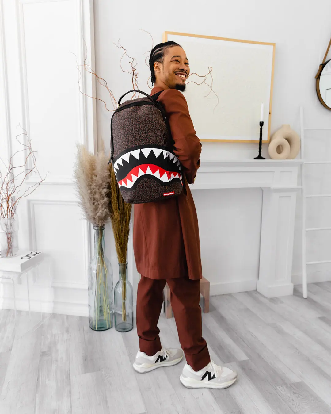FRENZY SHARKS BACKPACK (DLXV) - Image 6