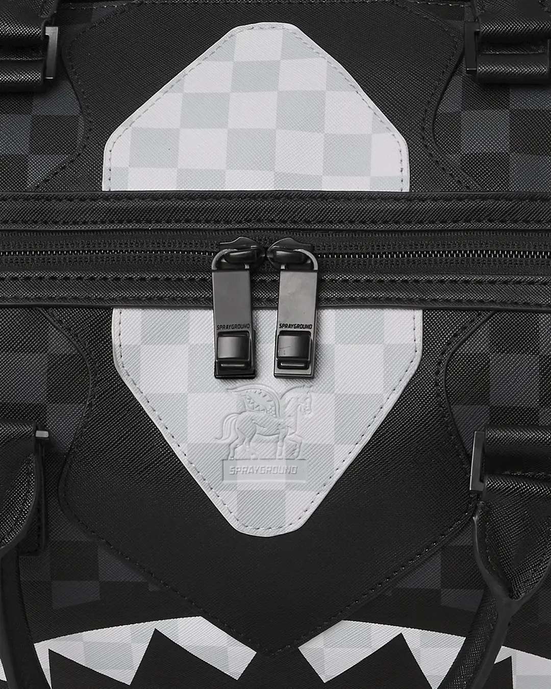 TRIPLE DECKER HEIR TO THE THRONE DUFFLE - Image 9