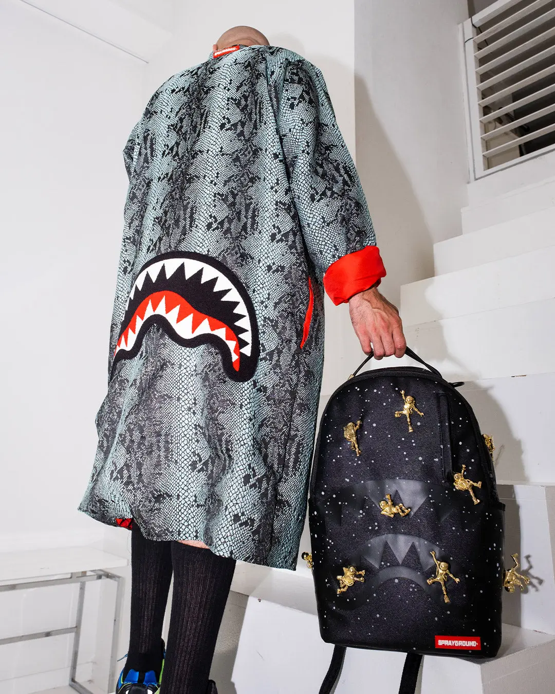 THE LOST IN SPACE BACKPACK (10 3D GOLD METAL ASTRONAUTS) - Image 6