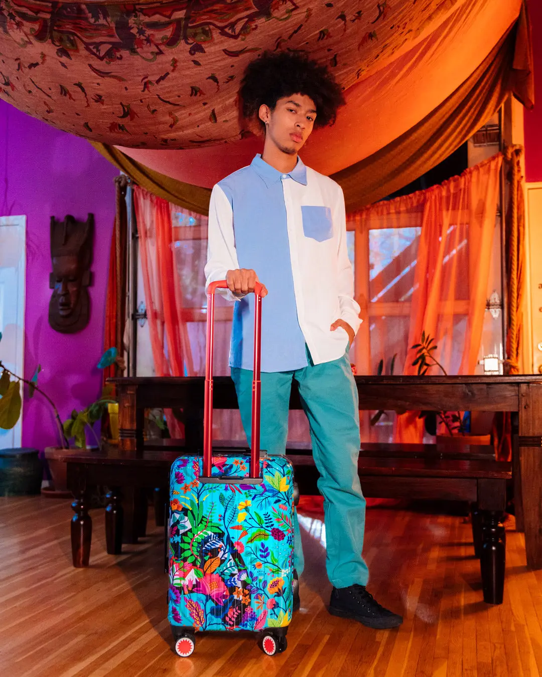 AVANT GARDEN SHARKNAUTICS HARDSHELL CARRY-ON LUGGAGE - Image 6